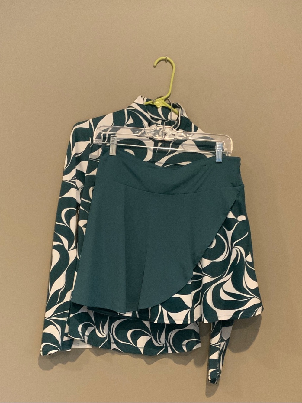 Callaway Teal Asymmetric Overlay Skirt Set